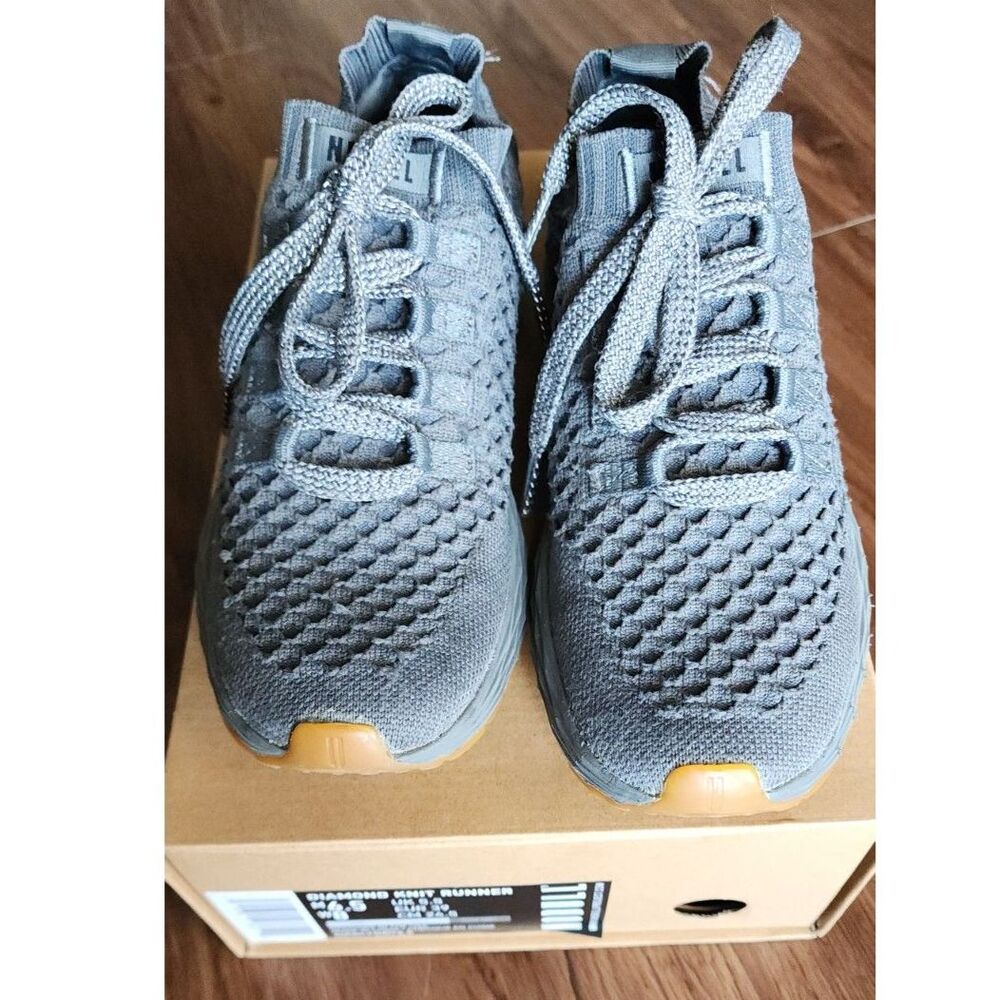 PREOWNED IN BOX - NOBULL Women Size 8 Men 6.5 Wild Aspire Knit Runners GREY/TAN